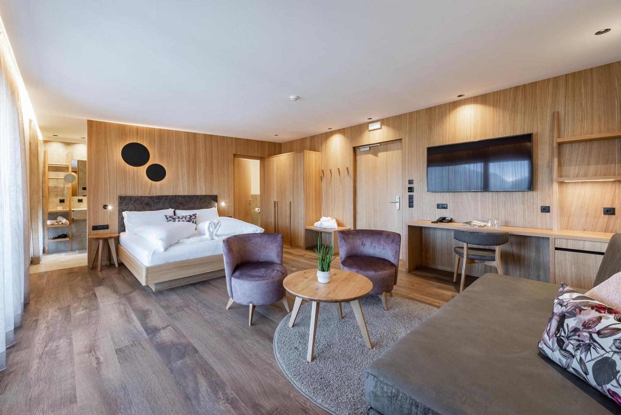 Hotel Langhof Natz-Schabs ภายนอก รูปภาพ